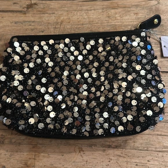 NWT | Stephanie Johnson | Beaded Sequin make up bag - Picture 3 of 9